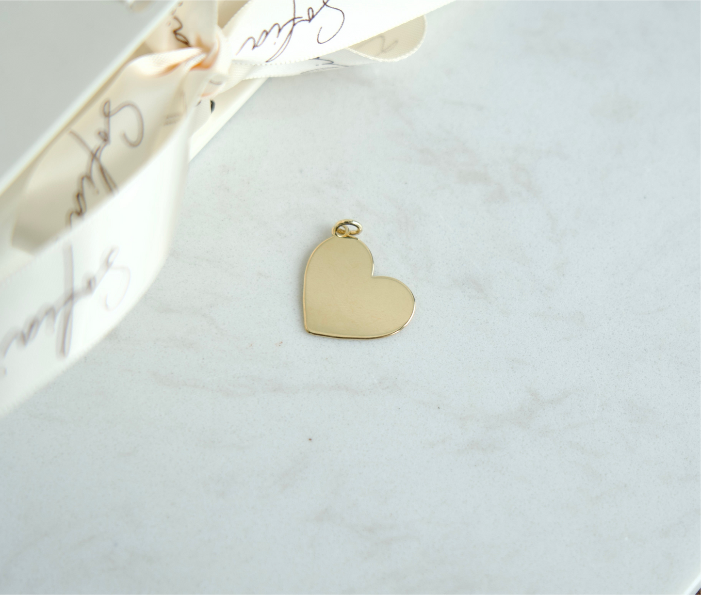 Maxi heart charm