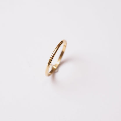 Tiny band Ring